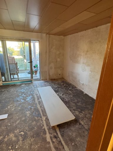 Boden/Wand Vorher Verlegung Vinyl und Trockenbau